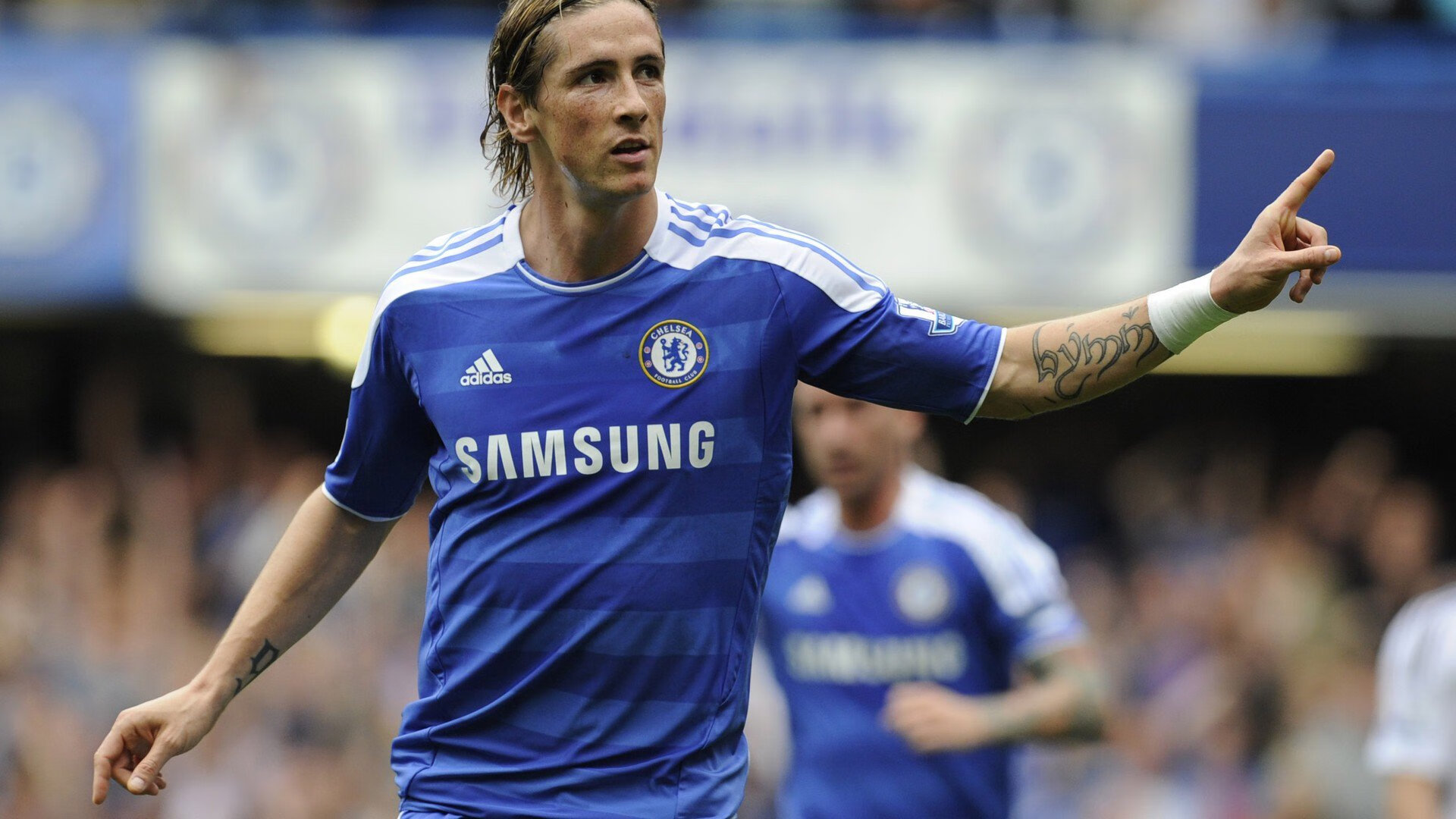 开云体育入口-库里雷霆万钧，当压制级发挥成为季后赛的暴力美学  第2张