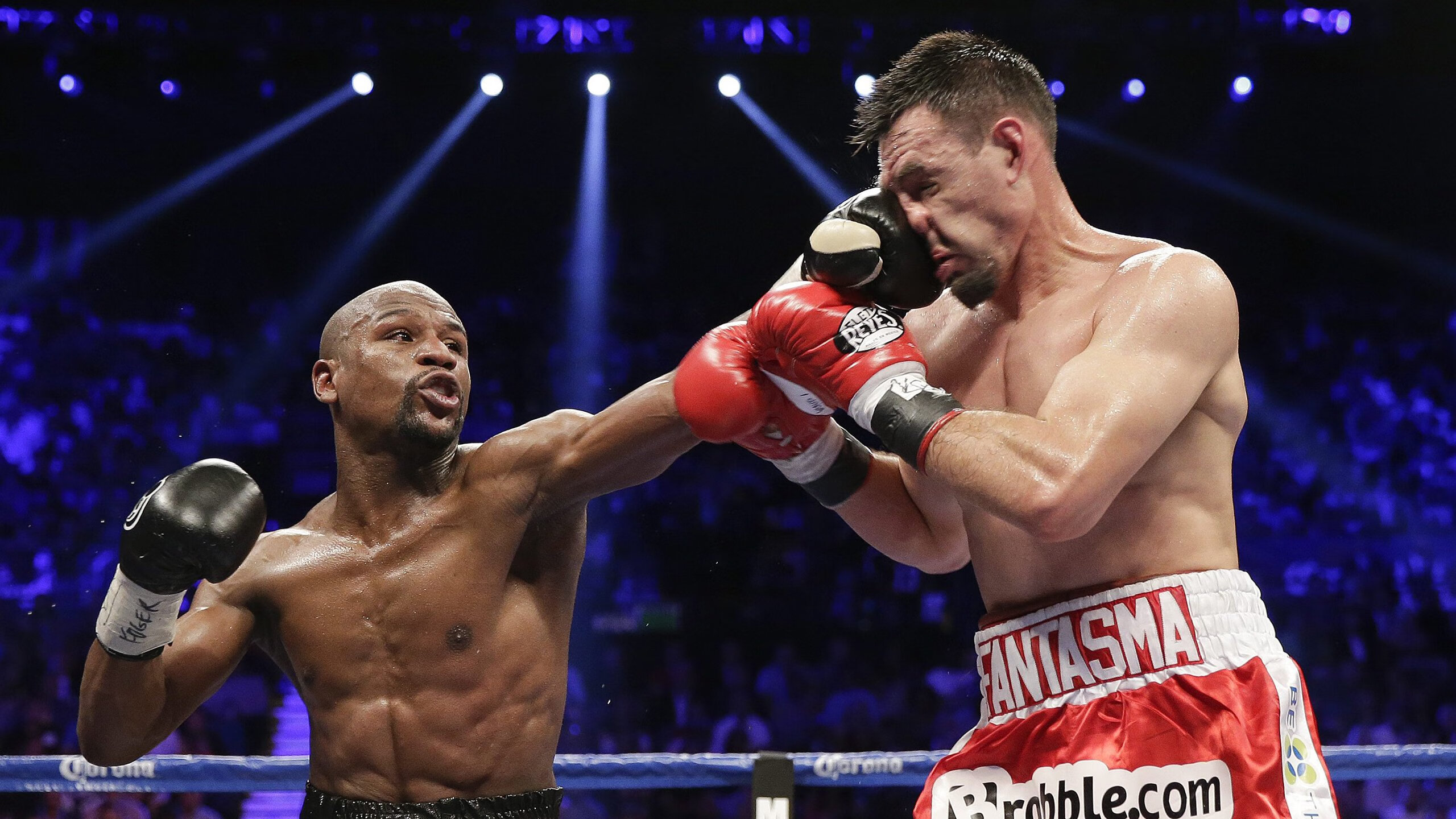 开云体育2026-独行侠对阵湖人，班凯罗如何用攻防转换撕裂紫金军团？  第2张